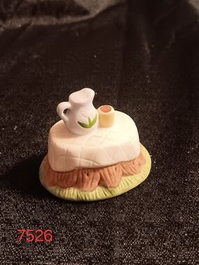 Homco Picnic Figurine